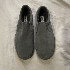 Minnetonka Slippers